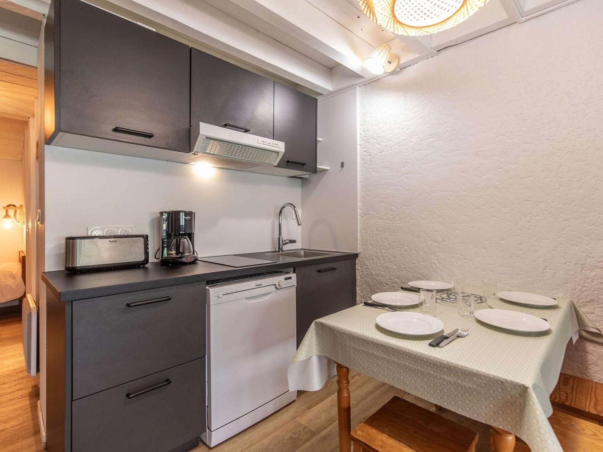 T2 Renove Avec Terrasse, Parking Prive, Local Velos A Cauterets - Fr-1-401-290 Luaran gambar